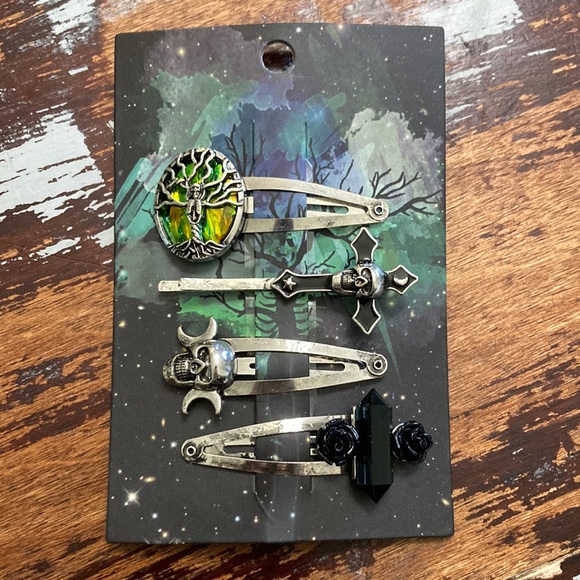 NWT Tree Of Life Skull Hair Clips - Picture 1 of 8